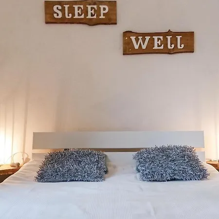 Nyaraló Five-bedroom Holiday In
